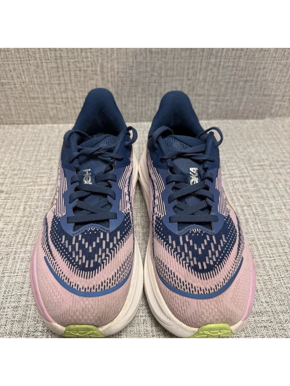 Hoka One Skyflow Womens Size 6 B Midnight Twilight Pink Running Shoe 1155113 MTW